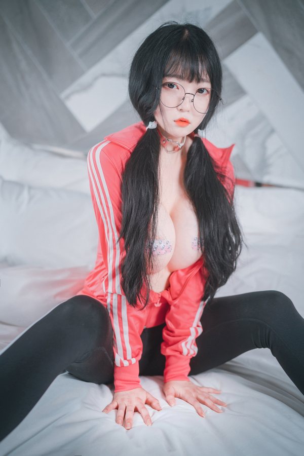 韩国妹子@Aram写真19套合集（持续更新中）