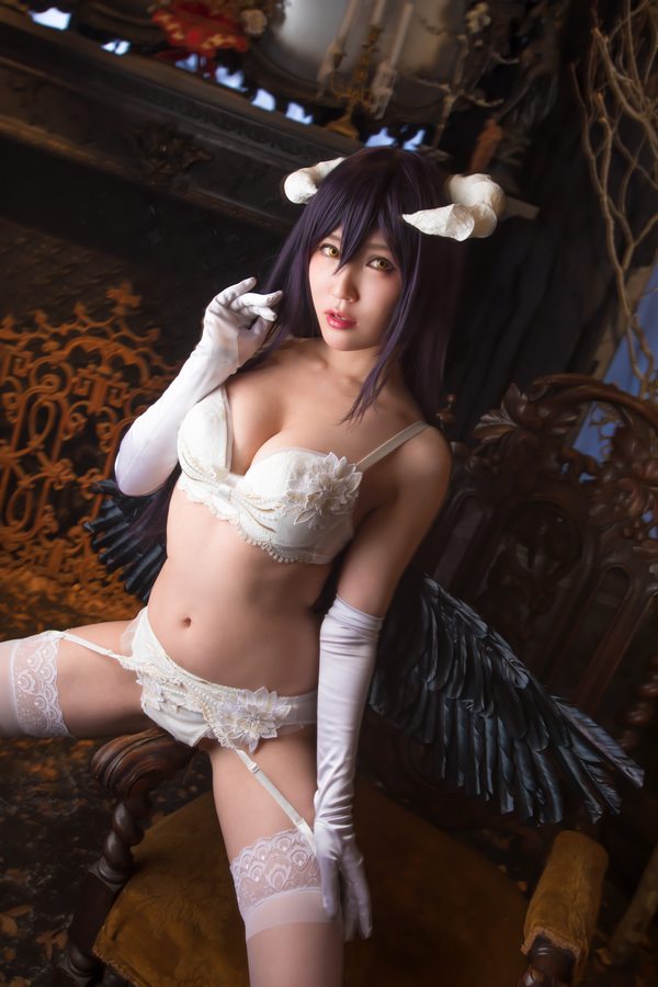 [媒体聖女 (きりしま瑠奈)] 純潔サキュバスはいと尊き夢を見る [125P/135M]